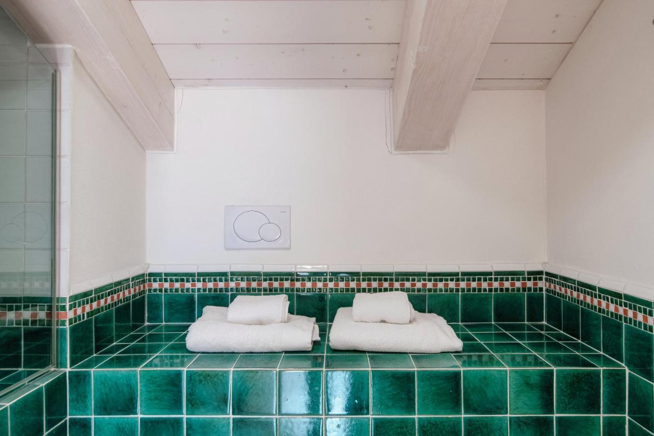 Castello Di Brusata Apartment By Quokka 360 - Romantic Flat With Pool Mendrisio Bagian luar foto