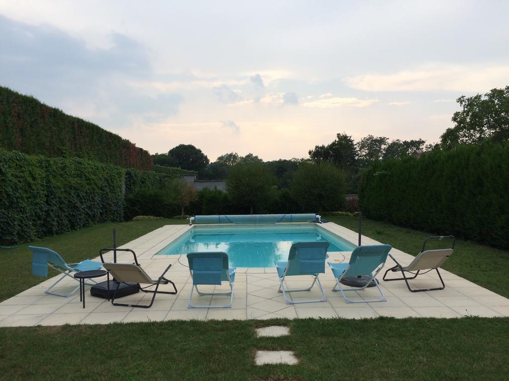 Castello Di Brusata Apartment By Quokka 360 - Romantic Flat With Pool Mendrisio Bagian luar foto